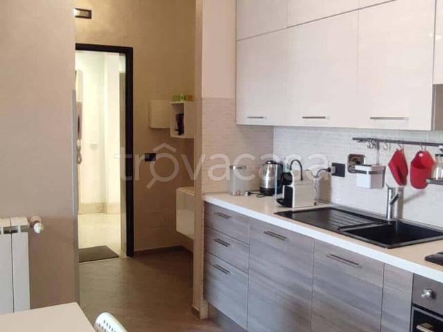 Appartamento in affitto a Roma via Luigi de Marchi, arredato, terrazzo, ascensore TrovaCasa
