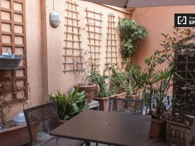 Appartamento in affitto a Roma via Luigi Tosti, Appio latino