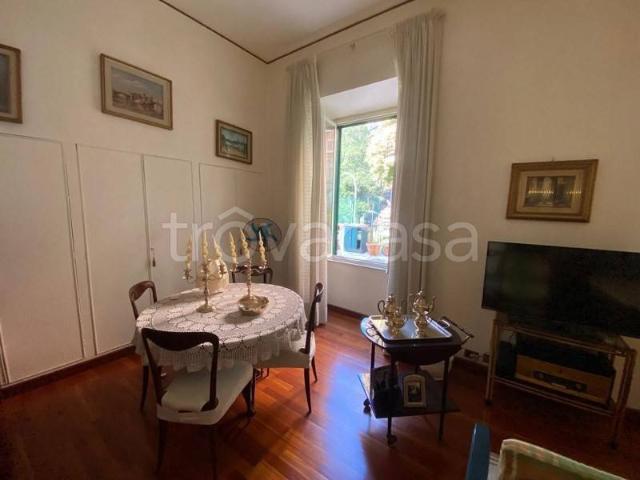 Appartamento in affitto a Roma via Licinia, arredato, terrazzo, doppia esposizione TrovaCasa