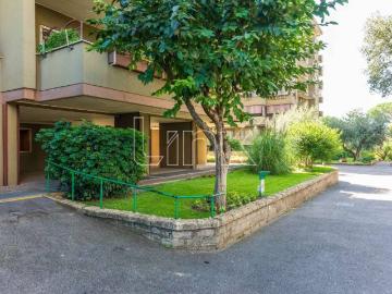 Appartamento in affitto a Roma via Paolo Di Dono, box, terrazzo, parzialmente arredato TrovaCasa