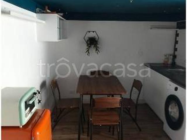 Appartamento in affitto a Roma via Perugia, arredato, soppalco, cucina a vista TrovaCasa