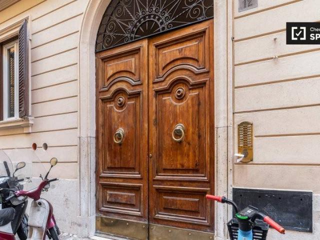 Appartamento in affitto a Roma via Plauto, Borgo