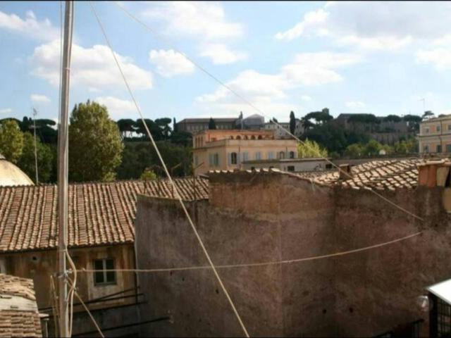 Appartamento in affitto a Roma via Santa Cecilia, arredato TrovaCasa