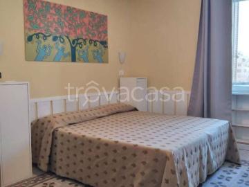 Appartamento in affitto a Roma via Santamaura 76, arredato, ascensore, lavatrice TrovaCasa
