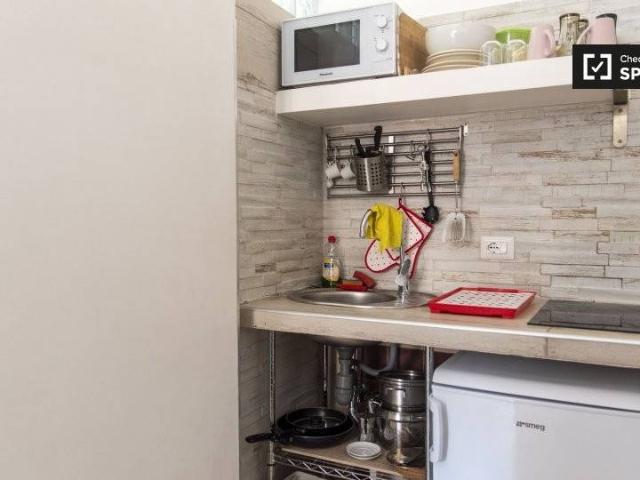 Appartamento in affitto a Roma via Seneca, arredato, ascensore, riscaldamento centralizzato TrovaCasa