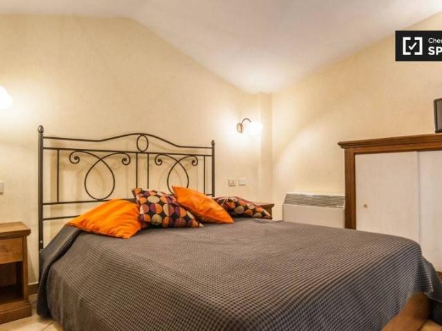 Appartamento in affitto a Roma via Tuscolana, zona residenziale TrovaCasa