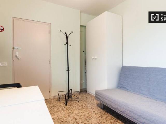 Appartamento in affitto a Roma via Tiberio Imperatore, San Paolo
