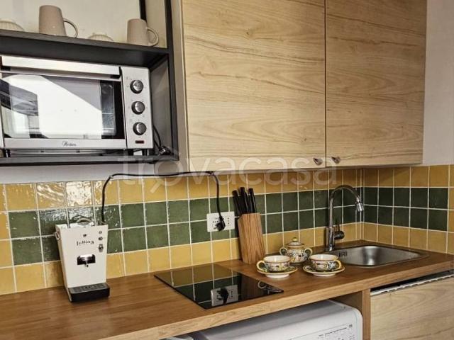 Appartamento in affitto a Roma via Villa San Giovanni, ristrutturato TrovaCasa