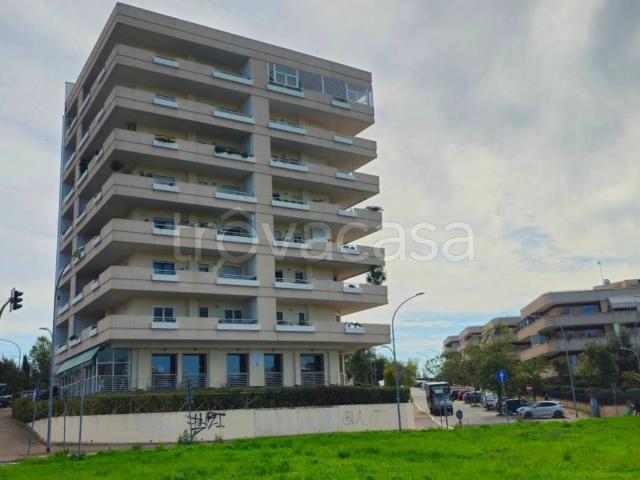 Appartamento in affitto a Roma viale Carmelo Bene, arredato, terrazzo, riscaldamento autonomo TrovaCasa