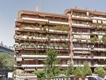 Appartamento in affitto a Roma viale Cesare Pavese, arredato, box, riscaldamento autonomo TrovaCasa