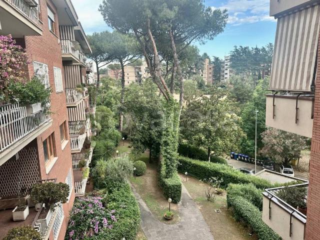 Appartamento in affitto a Roma viale Luca Gaurico, 283, arredato, terrazzo, immobile di prestigio TrovaCasa