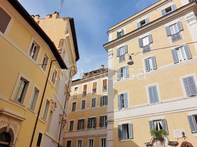 Appartamento in affitto a Roma vicolo Scanderbeg, arredato, centrale, senza ascensore TrovaCasa