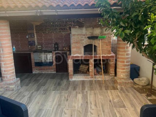 Appartamento in affitto a Rometta corso Francesco Saija, arredato, giardino privato, immobile di prestigio TrovaCasa