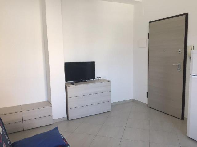 APPARTAMENTO in AFFITTO a ROSETO DEGLI ABRUZZI di 3 vani
