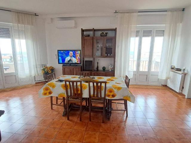 Appartamento in affitto a Rosignano Marittimo LI