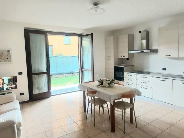 Appartamento in affitto a Rovellasca CO