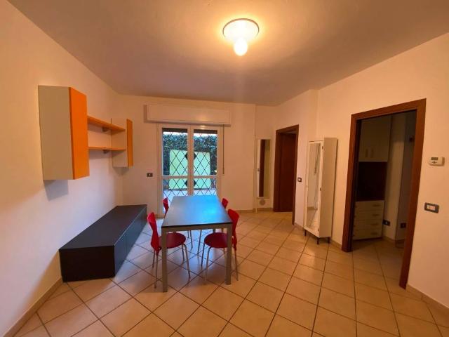 Appartamento in affitto a Rozzano MI