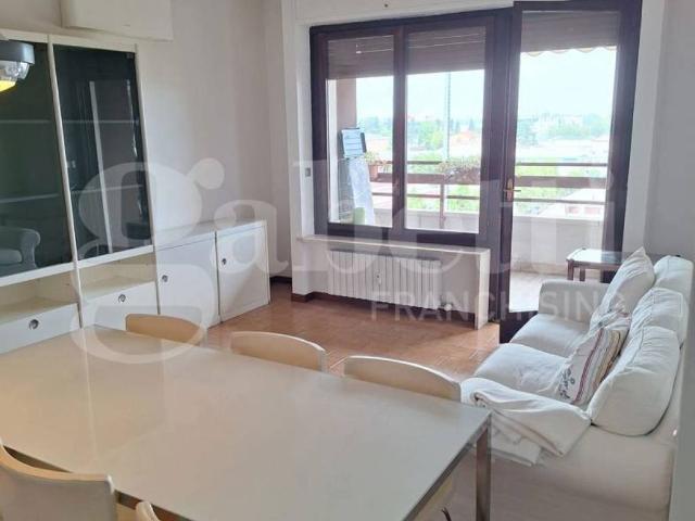 Appartamento in affitto a Rozzano MI