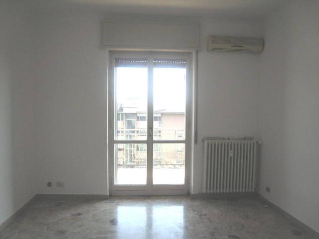 Appartamento in affitto a Rozzano MI