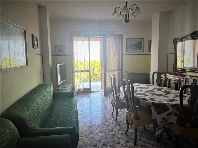 Appartamento in affitto a Stalettì CZ