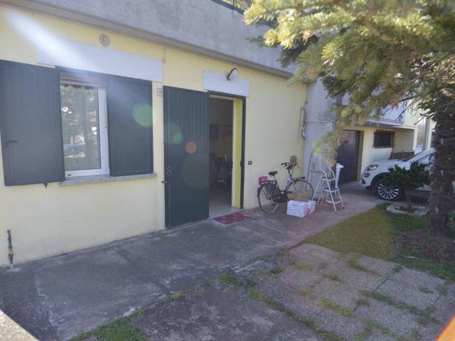Appartamento in affitto a Stienta RO