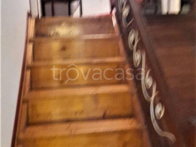 Appartamento in affitto a Stresa via per Gignese, arredato, riscaldamento autonomo, balcone TrovaCasa