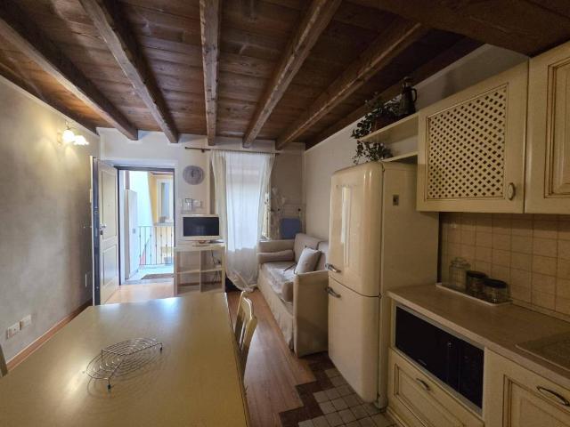 Appartamento in affitto a Salò BS