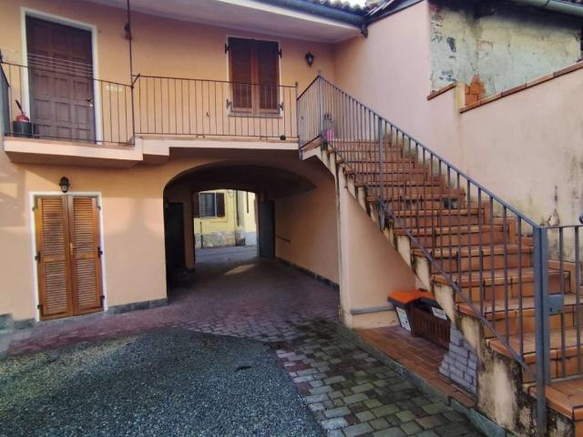 Appartamento in affitto a Salerano Canavese TO