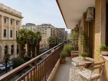 Appartamento in affitto a Salerno corso Giuseppe Garibaldi, non arredato/vuoto, immobile di prestigio, ristrutturato TrovaCasa