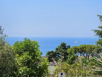 Appartamento in affitto a Salerno, non arredato/vuoto, giardino, vista mare TrovaCasa