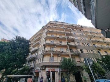 Appartamento in affitto a Salerno SA