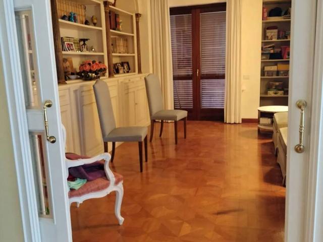 Appartamento in affitto a Salerno SA