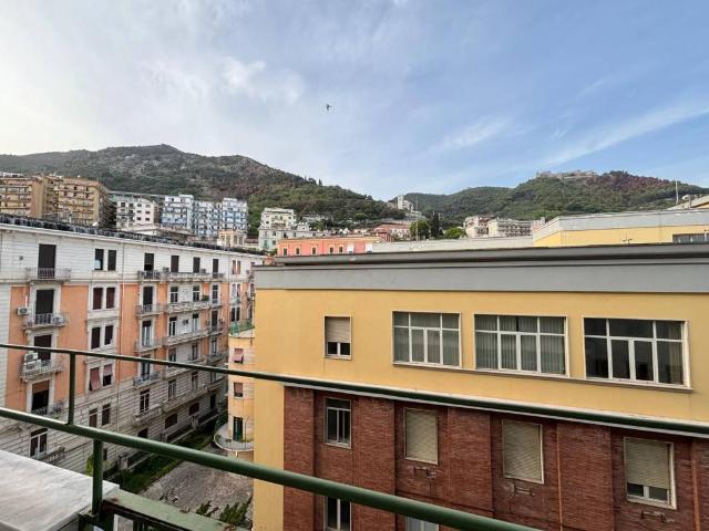 Appartamento in affitto a Salerno SA