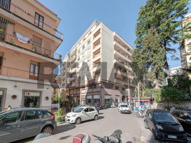 Appartamento in affitto a Salerno SA