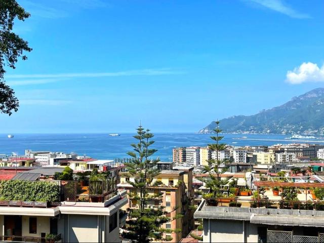 Appartamento in affitto a Salerno SA