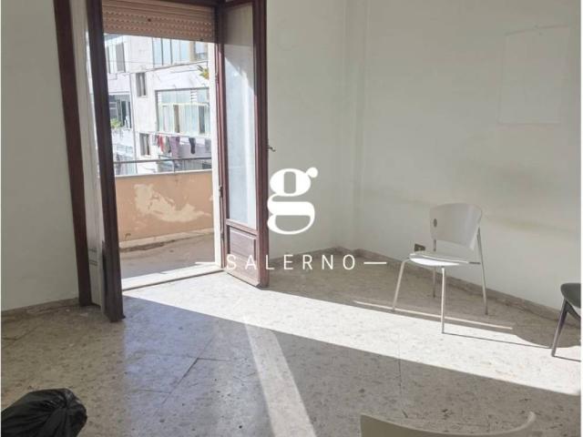 Appartamento in affitto a Salerno SA