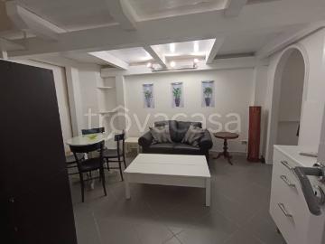 Appartamento in affitto a Salerno via Nicola Aversano, arredato, soppalco, studio TrovaCasa