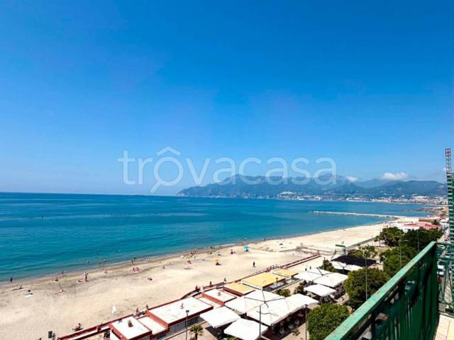 Appartamento in affitto a Salerno via Lungomare Cristoforo Colombo, 323, non arredato/vuoto, vista mare, ascensore TrovaCasa