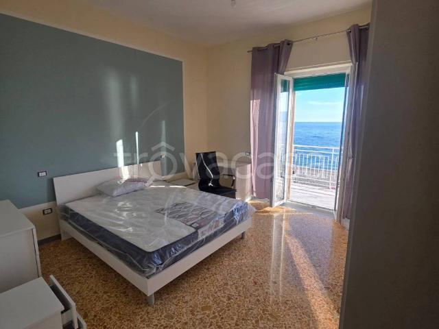 Appartamento in affitto a Salerno via Leucosia, arredato, fronte mare, vista panoramica TrovaCasa