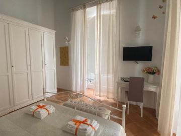Appartamento in affitto a Salerno via Porta di Mare 24, arredato, riscaldamento autonomo, ascensore TrovaCasa