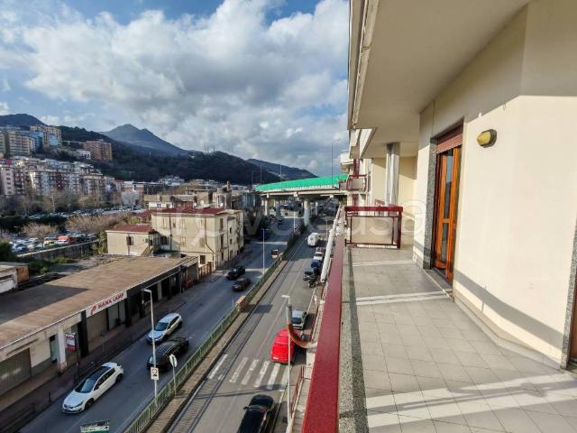 Appartamento in affitto a Salerno via Sant'Alfonso Maria de' Liguori, non arredato/vuoto, terrazzo, posto auto scoperto TrovaCasa