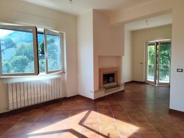 Appartamento in affitto a San Vincenzo Valle Roveto AQ