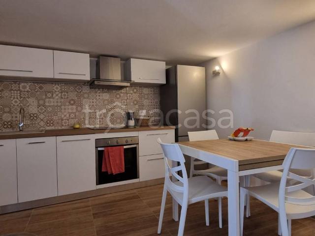 Appartamento in affitto a San Felice Circeo piazza Camillo Benso di Cavour, arredato, centrale, soppalco TrovaCasa