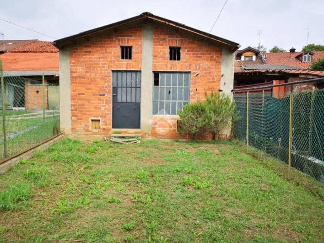 Appartamento in affitto a San Francesco al Campo via Costa, 82, arredato, giardino privato, box TrovaCasa