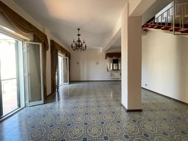 Appartamento in affitto a San Giovanni la Punta CT