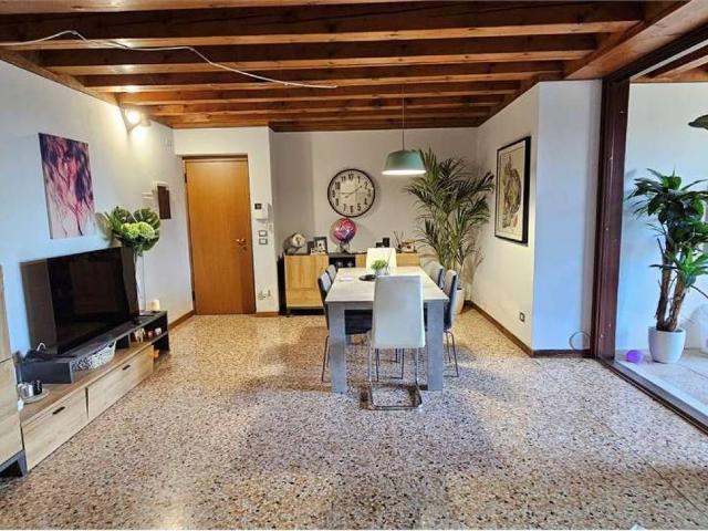 Appartamento in affitto a San Martino Buon Albergo VR