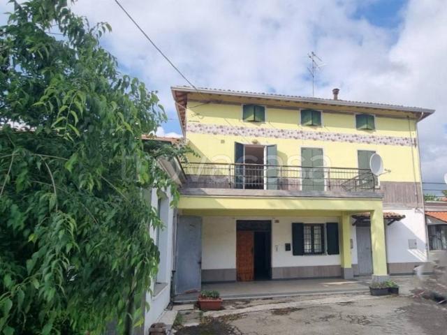 Appartamento in affitto a San Martino in Rio via Fornace, non arredato/vuoto, giardino privato, terrazzo TrovaCasa