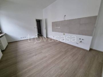 Appartamento in affitto a San Mauro Torinese via Giansiracusa, 16, non arredato/vuoto, riscaldamento autonomo, ultimo piano TrovaCasa