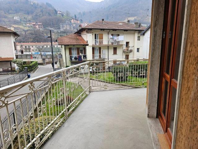 Appartamento in affitto a San Pellegrino Terme via Don Giacomo Viscardi, arredato, posto auto, box TrovaCasa