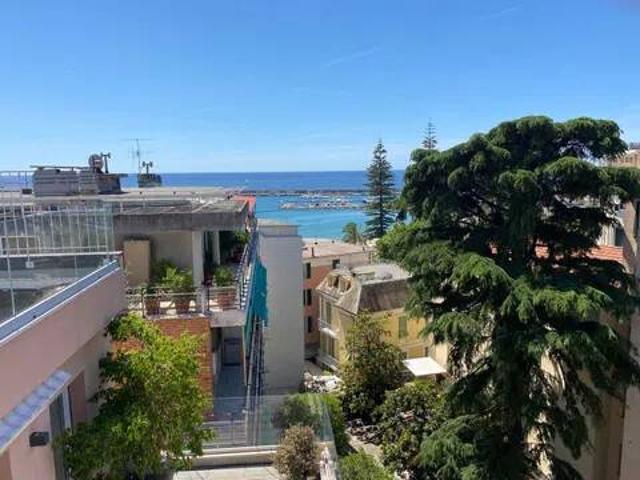 Appartamento in affitto a Sanremo IM
